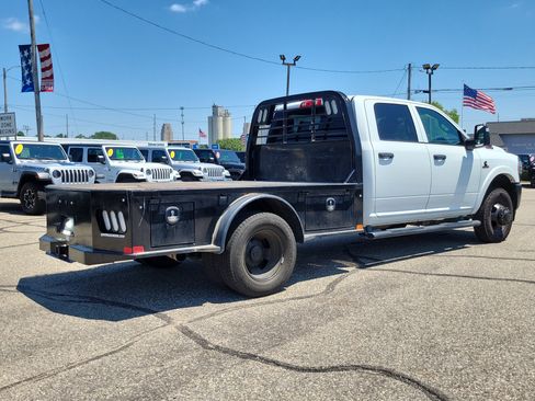 Used 2024 RAM 3500 Tradesman w/ Max Tow Package RWD image 4