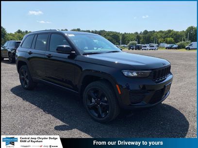 New 2025 Jeep Grand Cherokee Altitude
