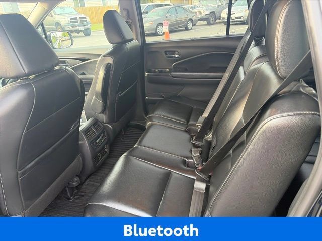 Used 2019 Honda Pilot Touring image 10