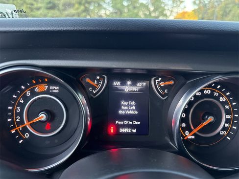 Used 2022 Jeep Wrangler Sport S image 25