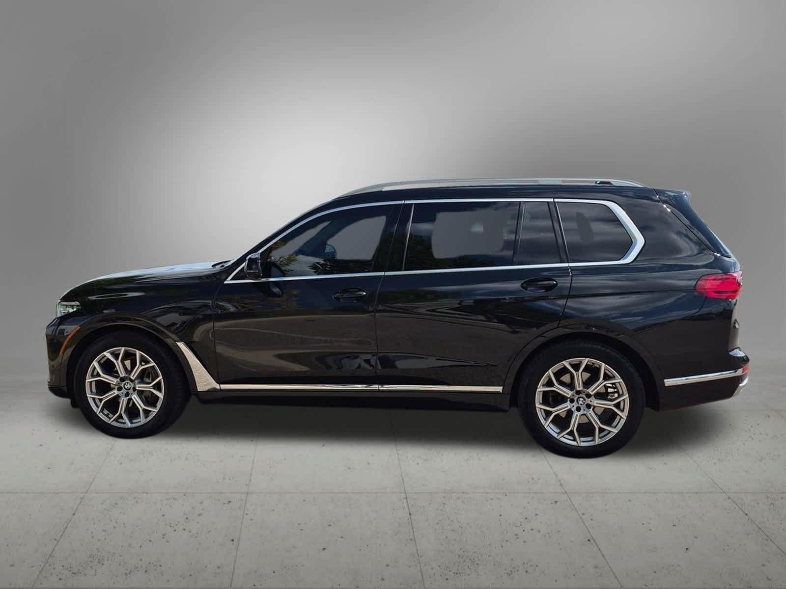 Used 2022 BMW X7 xDrive40i w/ Premium Package AWD/4WD image 3
