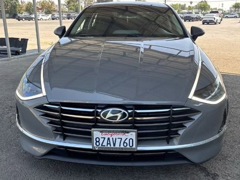 Used 2022 Hyundai Sonata SE FWD image 2