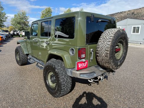 Used 2016 Jeep Wrangler Unlimited Sahara image 3