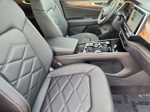 New 2026 Volkswagen Atlas SE image 4