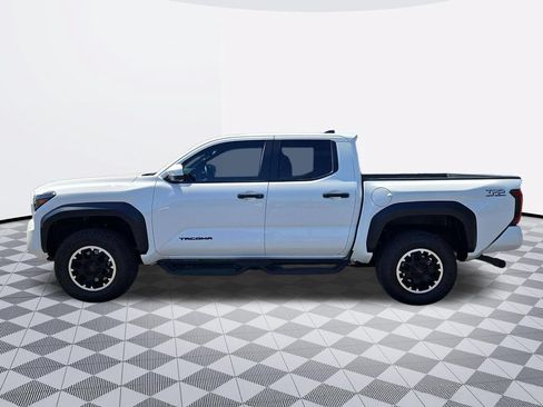 Used 2024 Toyota Tacoma TRD Off-Road AWD/4WD image 3