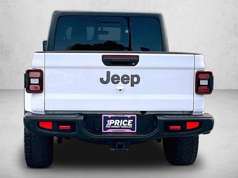 Used 2020 Jeep Gladiator Rubicon AWD/4WD image 4