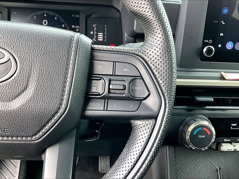 Used 2025 Toyota Tacoma SR image 21