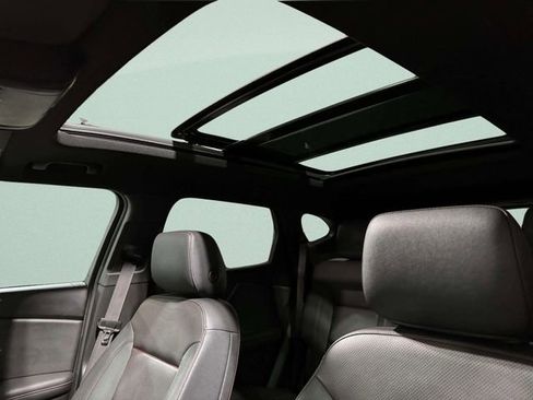 Used 2024 Chevrolet Blazer RS w/ Enhanced Convenience Package image 25