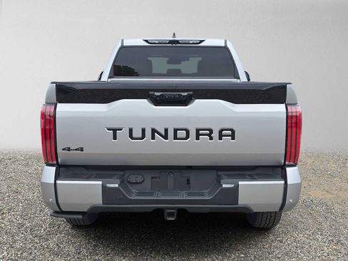 Used 2024 Toyota Tundra Platinum AWD/4WD image 5