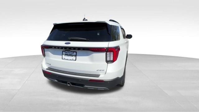 Used 2026 Ford Explorer Active w/ Active Comfort Package AWD/4WD image 9