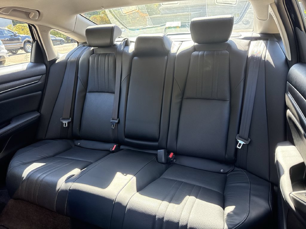 Used 2018 Honda Accord Touring image 23