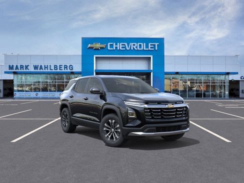 New 2026 Chevrolet Equinox LT w/ LPO, Floor Liner Package FWD image 25