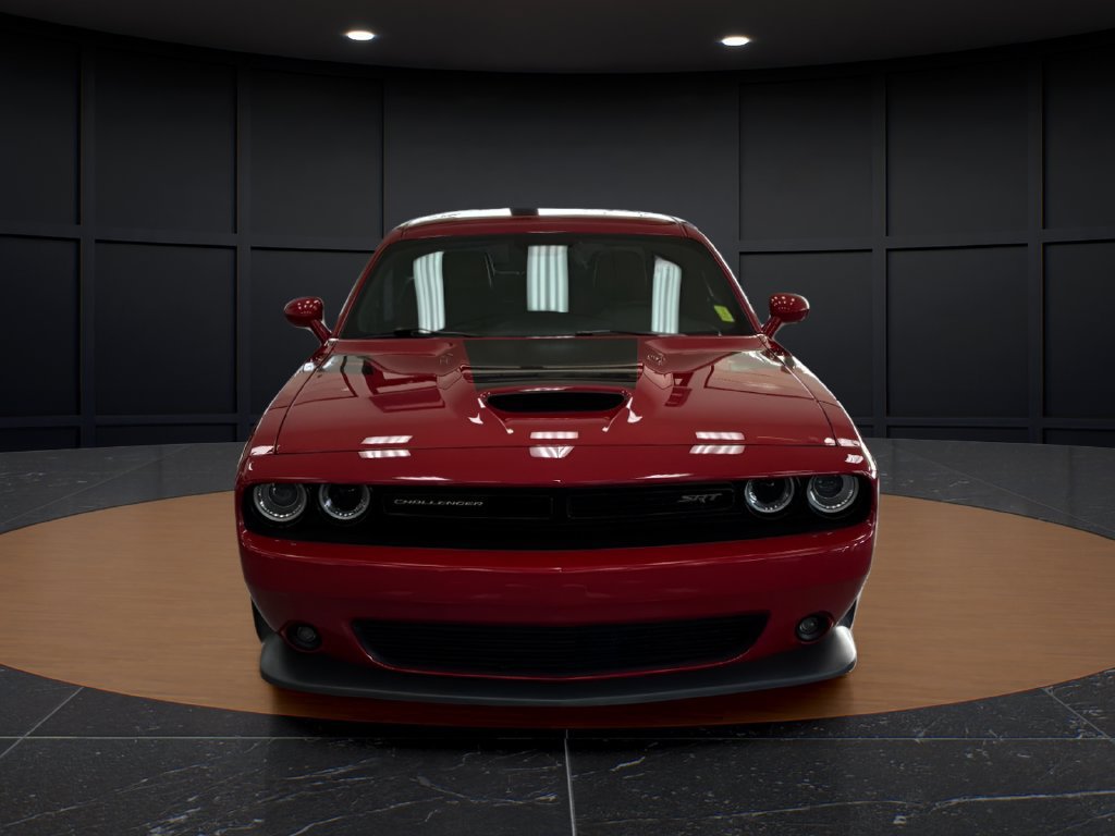 Used 2015 Dodge Challenger SRT RWD image 8
