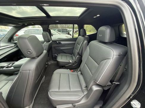 New 2026 Buick Enclave Sport Touring w/ Power Package image 19