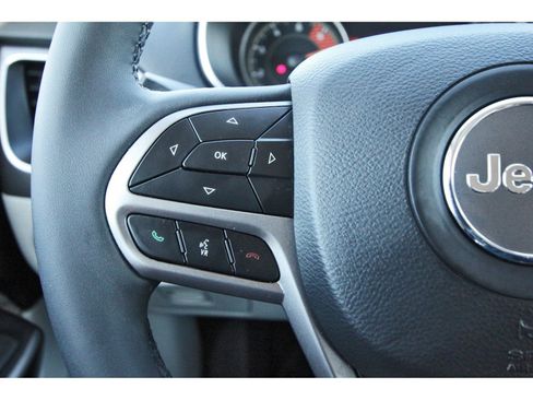 Used 2022 Jeep Cherokee Latitude Lux image 18