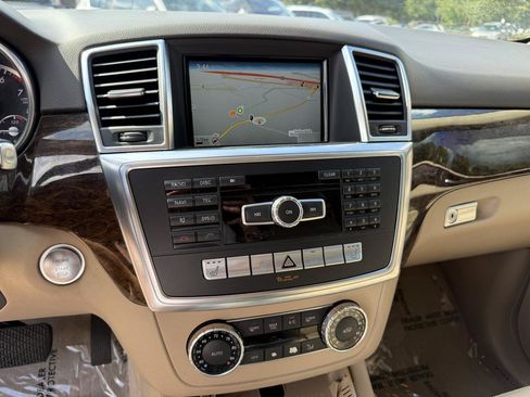 Used 2013 Mercedes-Benz ML 350 4MATIC image 16