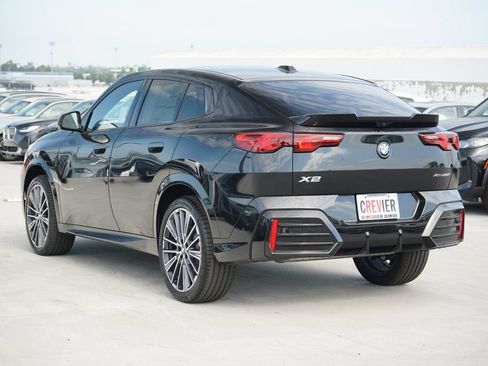 New 2026 BMW X2 xDrive28i w/ Technology Package AWD/4WD image 7