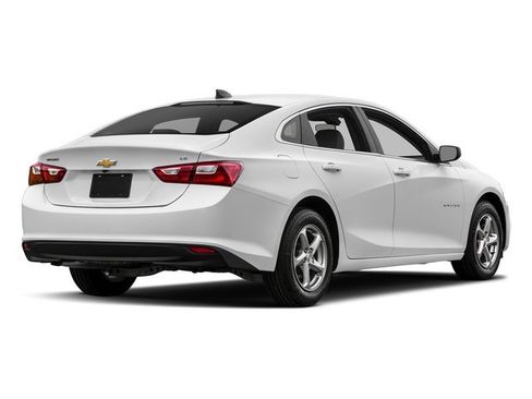 Used 2018 Chevrolet Malibu LS FWD image 2