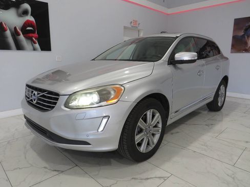 Used 2017 Volvo XC60 T5 Inscription w/ Advanced Package FWD image 7