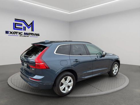 Used 2022 Volvo XC60 B5 Momentum AWD/4WD image 5