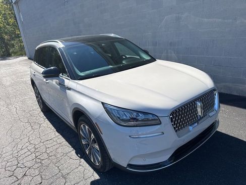 Used 2022 Lincoln Corsair Reserve w/ Equipment Group 201A image 3