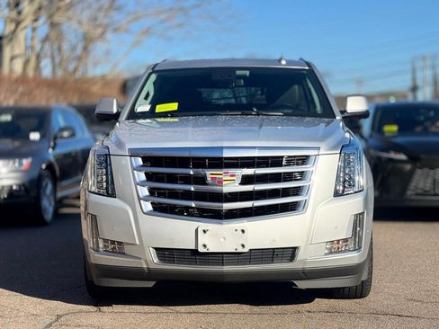 Used 2020 Cadillac Escalade Luxury image 9