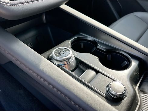 New 2026 Ford Explorer Active RWD image 12