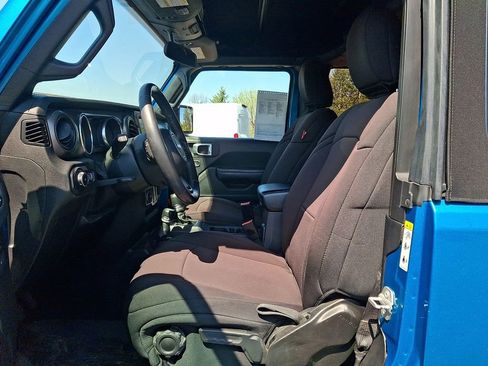 Used 2020 Jeep Wrangler Sport image 13