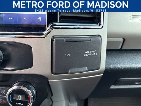 Used 2022 Ford F250 Lariat w/ Black Appearance Pkg AWD/4WD image 23