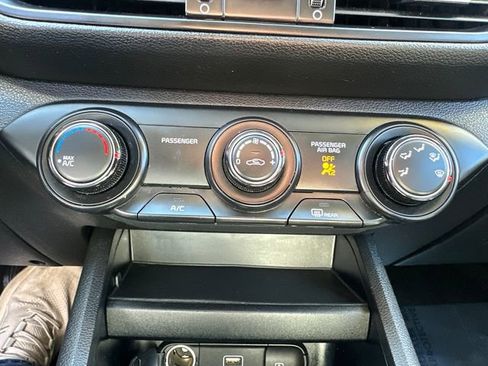 Used 2024 Kia Forte LXS image 33