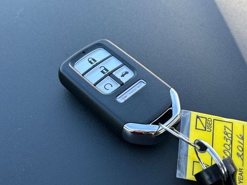 Used 2016 Honda Civic LX-P image 30