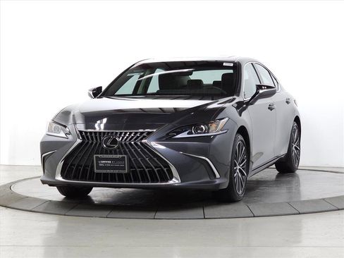 Certified 2025 Lexus ES 300h w/ Premium Package image 4