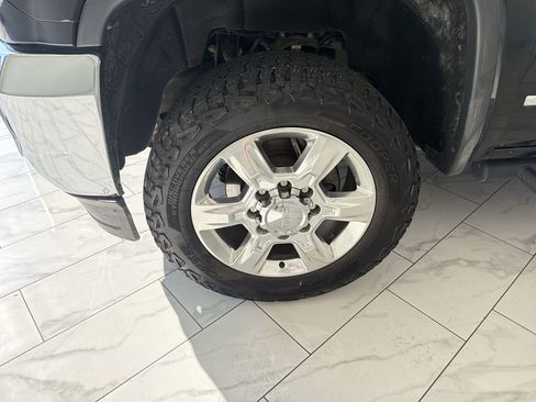 Used 2018 GMC Sierra 2500 SLT w/ Driver Alert Package AWD/4WD image 33