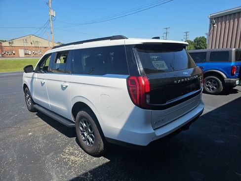 Used 2025 Ford Expedition Max Active AWD/4WD image 7