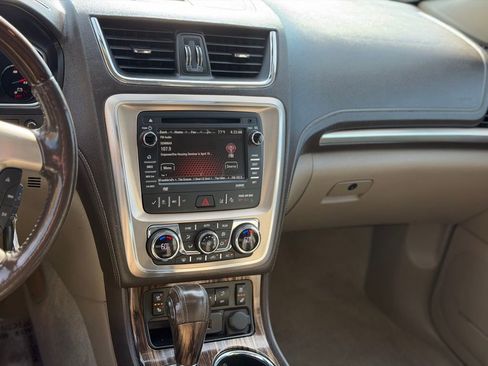 Used 2015 GMC Acadia Denali image 17