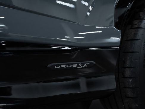 New 2025 Lamborghini Urus SE image 11