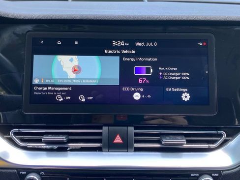 Used 2022 Kia Niro EX w/ Cold Weather Package FWD image 26
