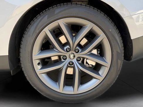 Certified 2025 Land Rover Range Rover Sport SE image 11