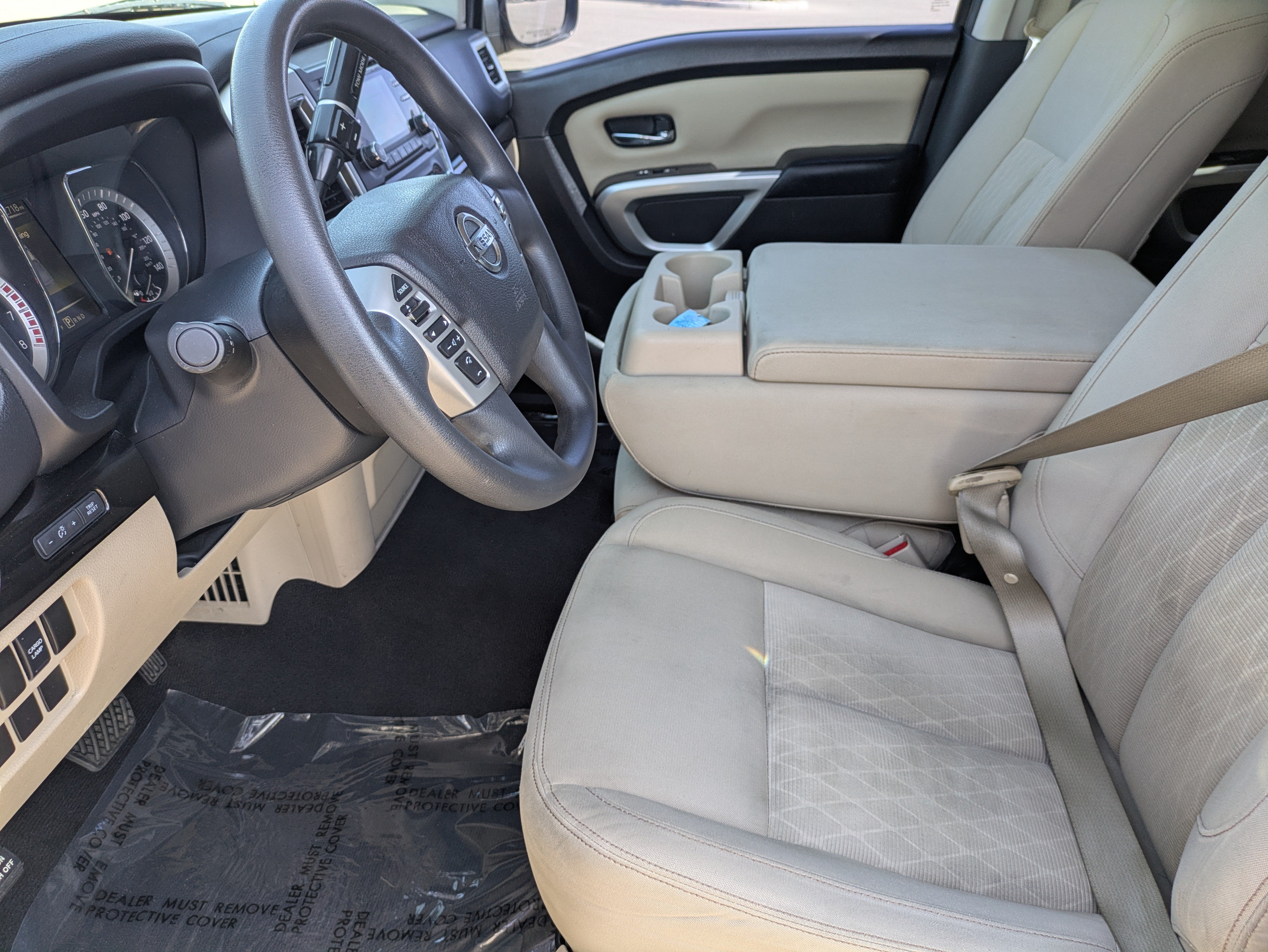 Used 2017 Nissan Titan SV RWD image 24