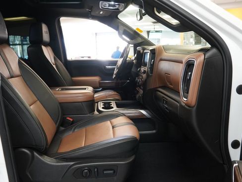 Used 2022 Chevrolet Silverado 1500 High Country image 36