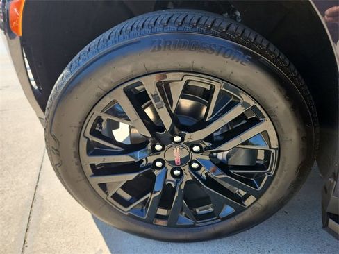 Used 2024 GMC Yukon Denali w/ Max Trailering Package image 33