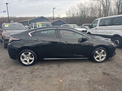 Used 2017 Chevrolet Volt LT w/ Comfort Package image 4