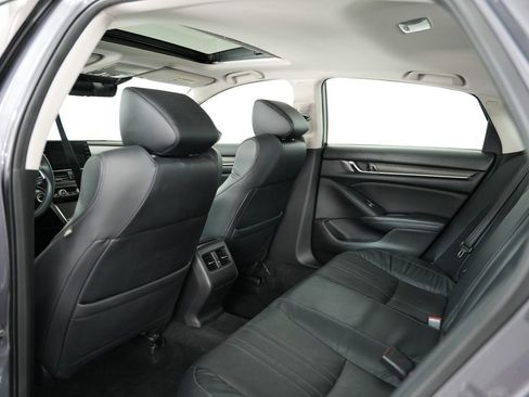 Used 2018 Honda Accord EX-L image 38