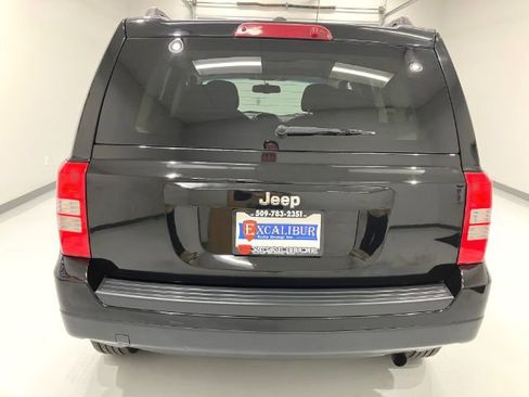 Used 2016 Jeep Patriot Sport w/ Power Value Group FWD image 14