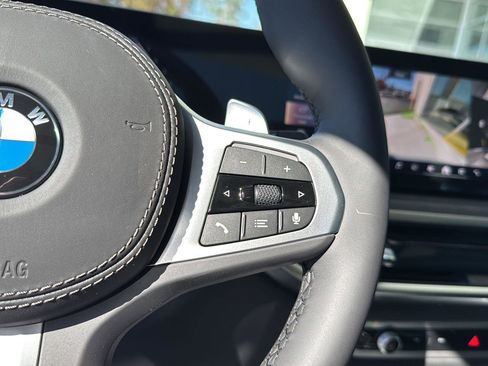 New 2026 BMW X7 xDrive40i w/ Executive Package image 18