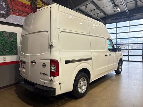 Used 2020 Nissan NV 2500 SV RWD image 26