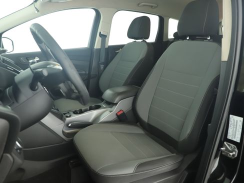 Used 2016 Ford Escape SE w/ Equipment Group 201A image 16