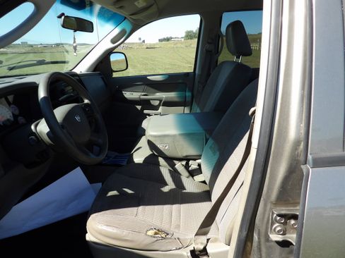 Used 2006 Dodge Ram 1500 Truck ST w/ SXT Group image 13