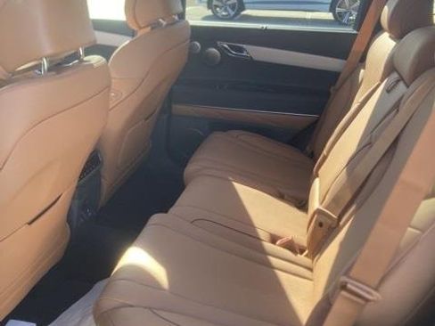 Used 2025 Genesis GV80 2.5T Prestige image 23