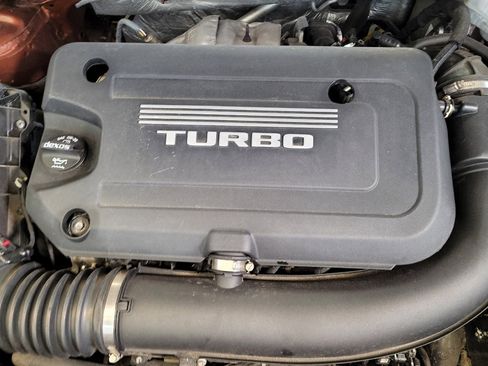 Used 2019 Cadillac XT4 Sport w/ Cold Weather Package image 30